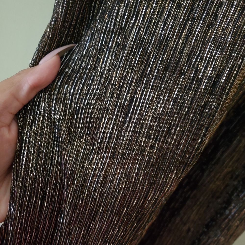 🦄 Metallic Catherine Malandrino Dress - Picture 3 of 7